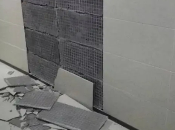 连云瓷砖空鼓维修公司分享下连云墙砖松动维修的知识